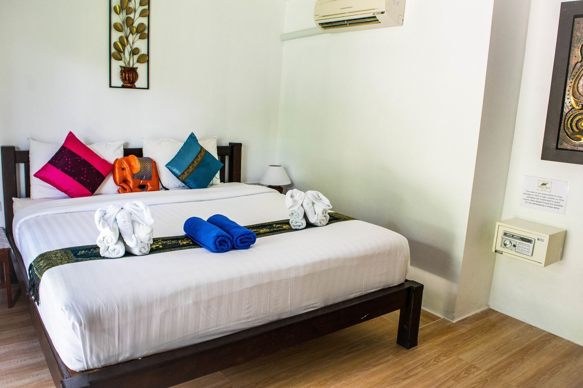 Montania Lifestyle Hotel Phanom Ngoại thất bức ảnh