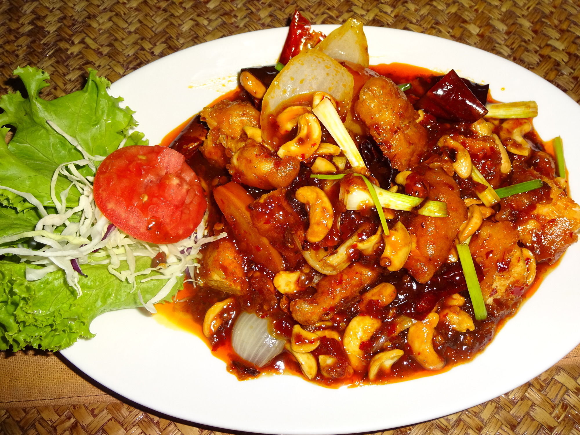 Montania Lifestyle Hotel Phanom Ngoại thất bức ảnh